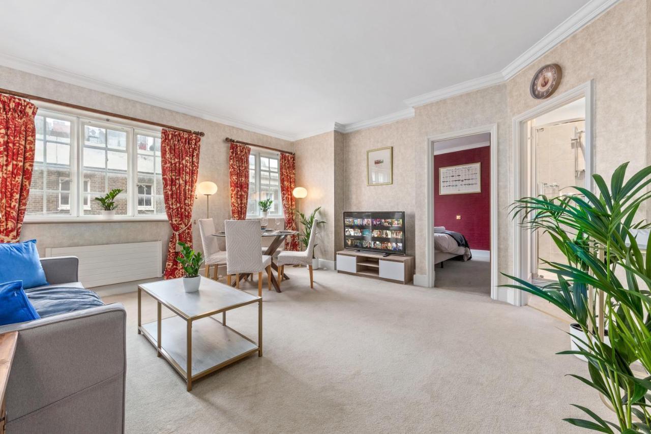 The Mayfair Large Snug Лондон Екстериор снимка